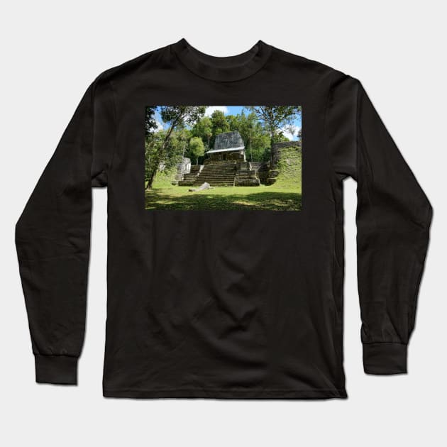 Guatemala - site archéologique de Tikal Long Sleeve T-Shirt by franck380